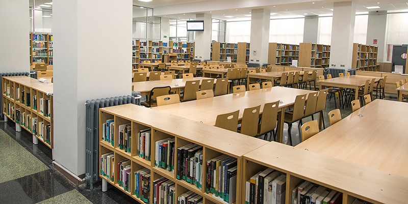 Medicine opens the library Elvira Arquiola, one of the most important in Europe in its discipline